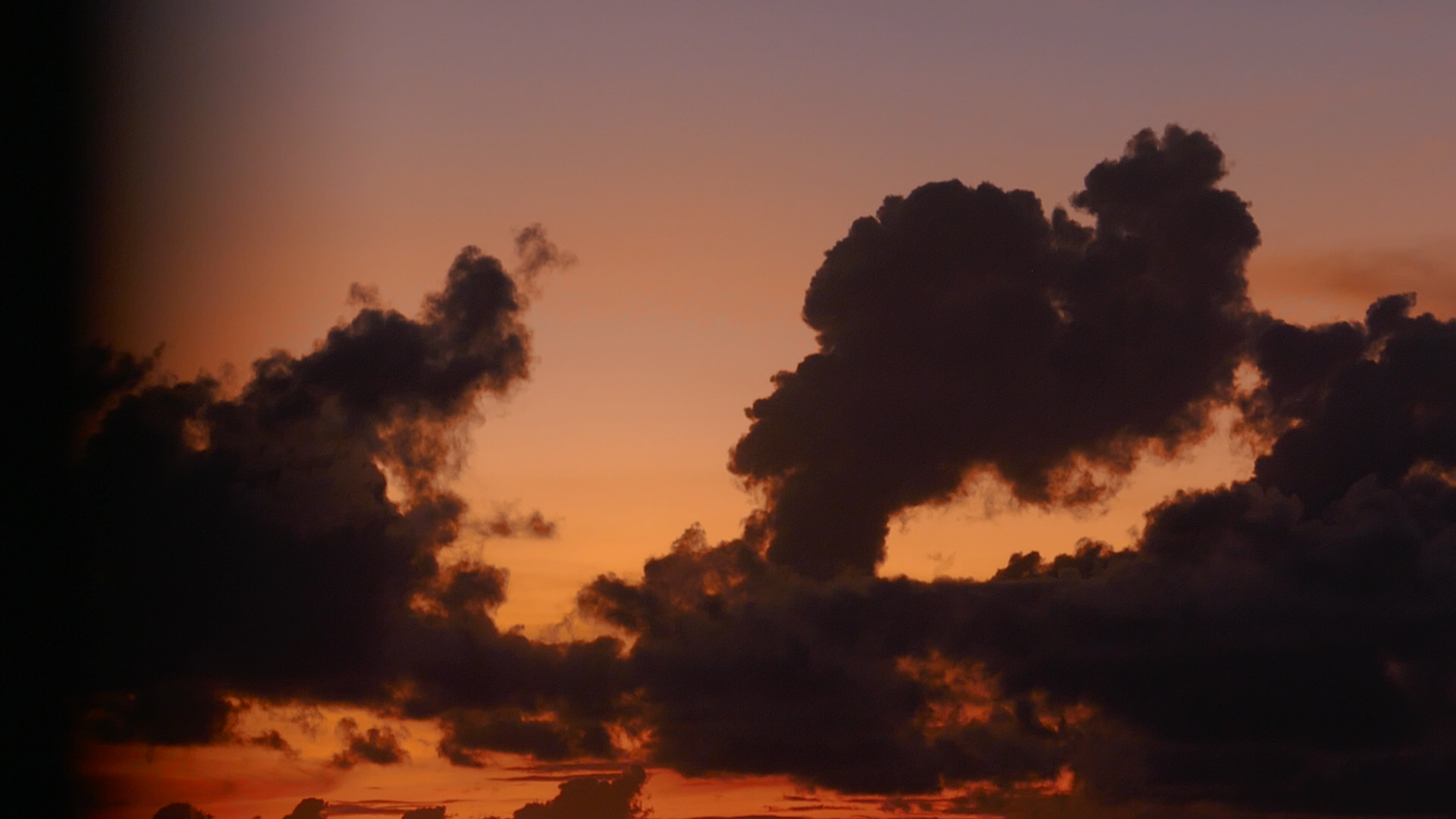 2022-10-29 16 Uhr 52 Wellen und Wolken (Video)